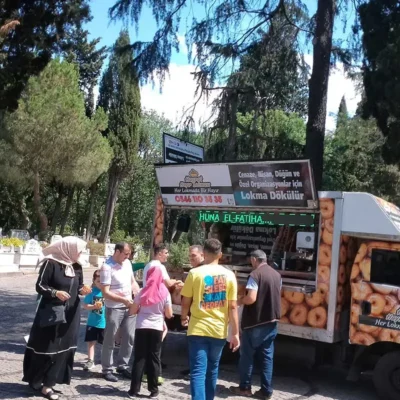hayır lokması cenaze, düğün, sünnet, nişan, özel gün ve açılış lokmacı olarak istanbul'da döküyoruz