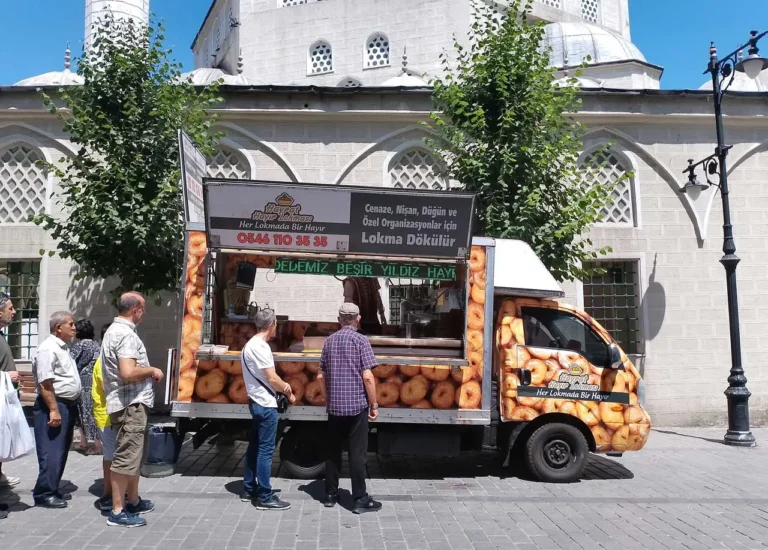İstanbul'un her yerinde, cenaze, düğün, sünnet, nişan, özel gün ve açılışlarınız için lokma döküyoruz.