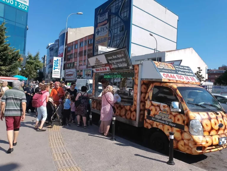 İstanbul'da Yerinde Konumunuzda Mobil Sıcak Lokma Döktürme
