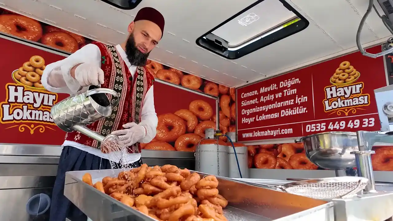 Mobil Yerinde Sıcak Hayır Lokması